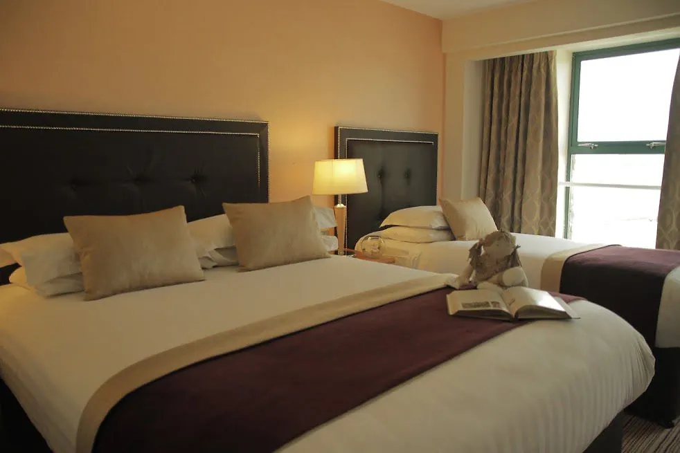Westport Coast Hotel