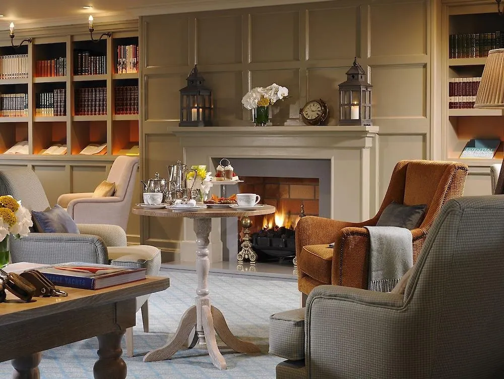 Westport Coast Hotel 4*,