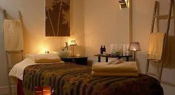 Westport Coast Hotel
